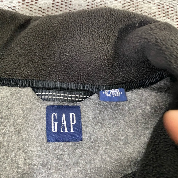 GAP Men’s Fleece Sweatshirt - Picture 5 of 5